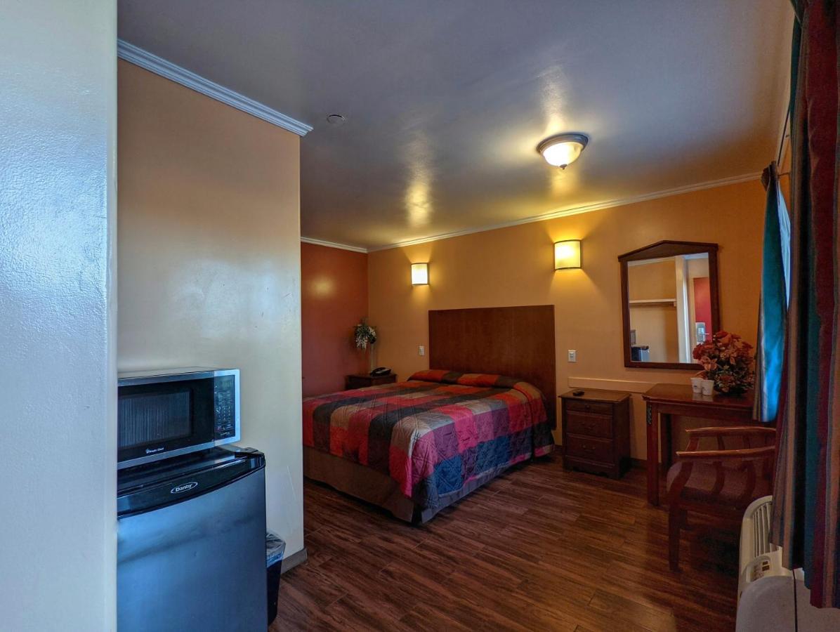 Americas Value Oxnard-port Hueneme Motel