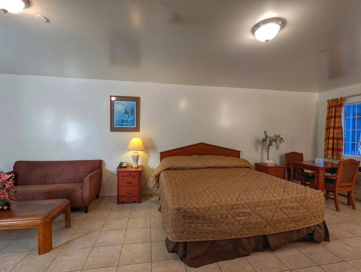 Motel Americas Value Oxnard-port Hueneme 2*