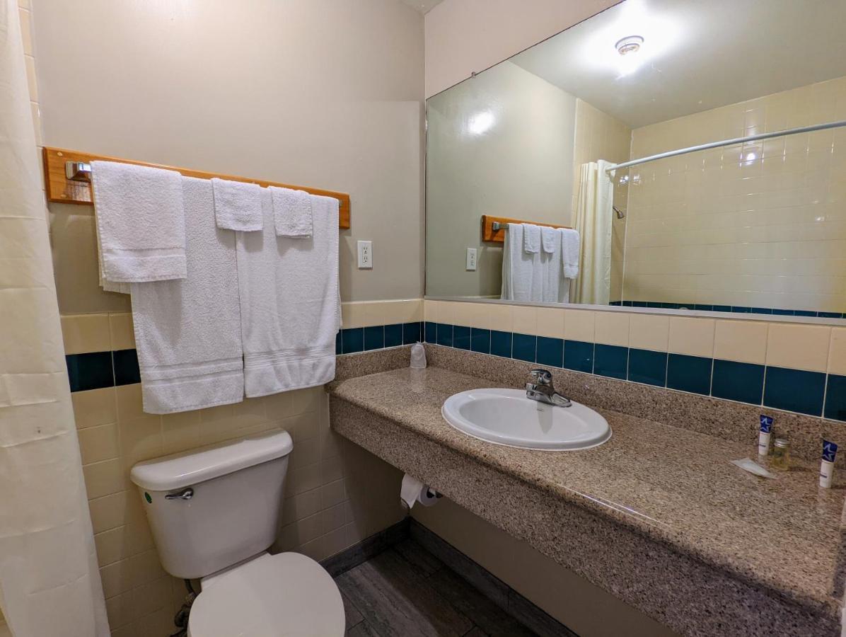 Americas Value Oxnard-port Hueneme Motel