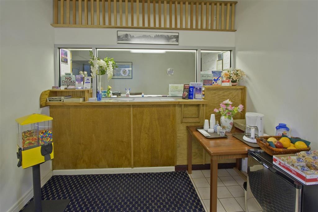 Americas Value Oxnard-port Hueneme Motel